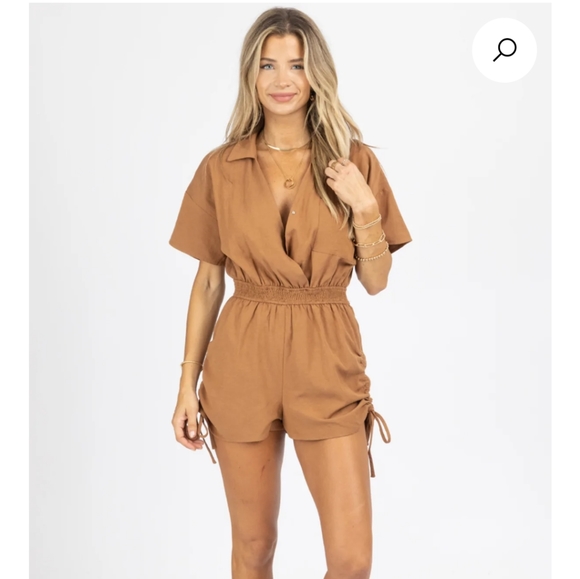 Lelis brown side shirred collared romper in medium size. - Picture 2 of 8